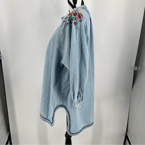 Lucky Brand Embroidered Chambray Button Down Top Size L - Picture 9 of 14